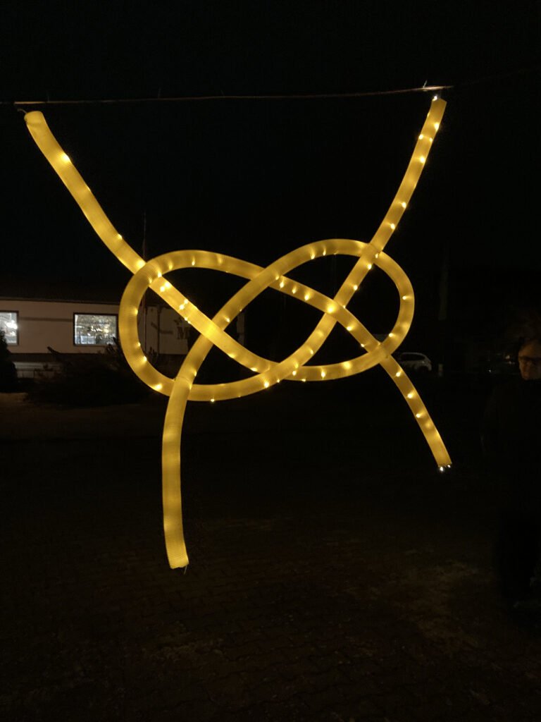 Leuchte aus Drainage Rohr