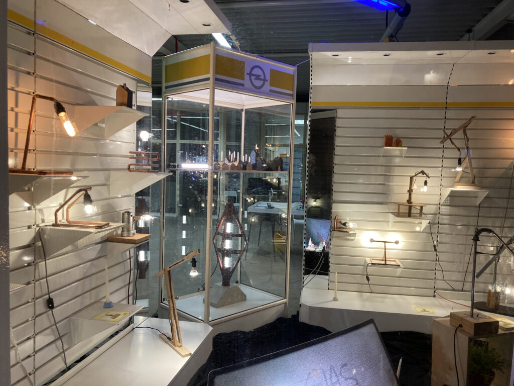 Full Circle PopUp Store